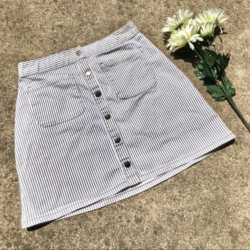 Kimchi Blue Railroad Striped Snap-front Skirt
